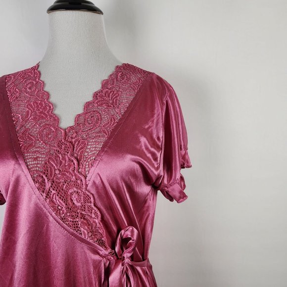 Vintage Soft Touch Night Wear Silky Satin Lace Robe Short Flutter Sleeve Belt - Picture 3 of 9